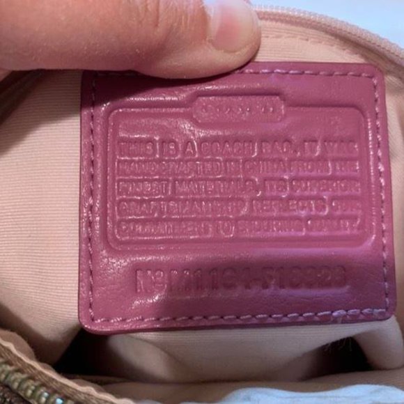 Coach purse shoulder/crossbody - Picture 5 of 5
